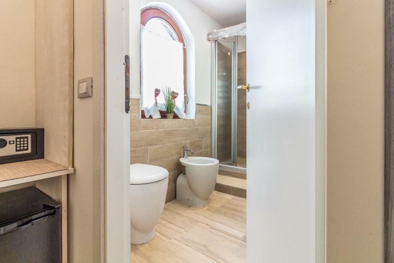 Maricciolu Suites And Apartments Olbia Esterno foto